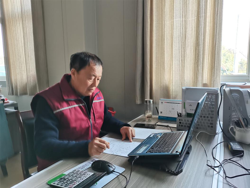 默默耕耘,悄然绽放